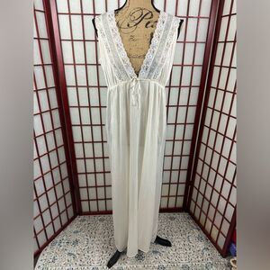 Vintage Dream Away Ivory Peignoir Nylon Lace Maxi Dress
